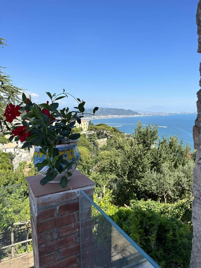 Il Melograno In Costa D'Amalfi - Romantic Experience Vietri Rum bild