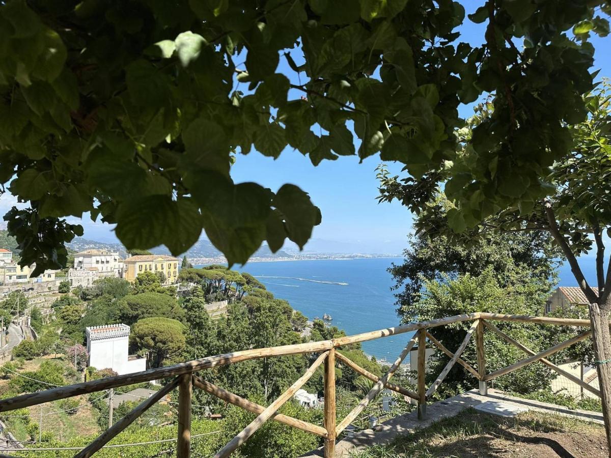 Il Melograno In Costa D'Amalfi - Romantic Experience Vietri Exteriör bild