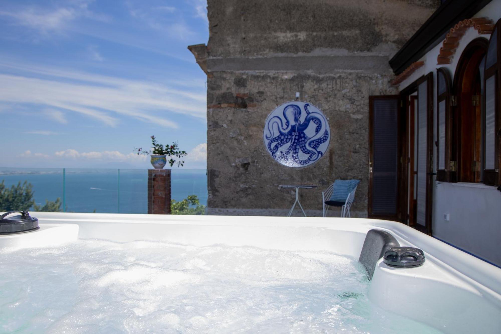 Il Melograno In Costa D'Amalfi - Romantic Experience Vietri Exteriör bild