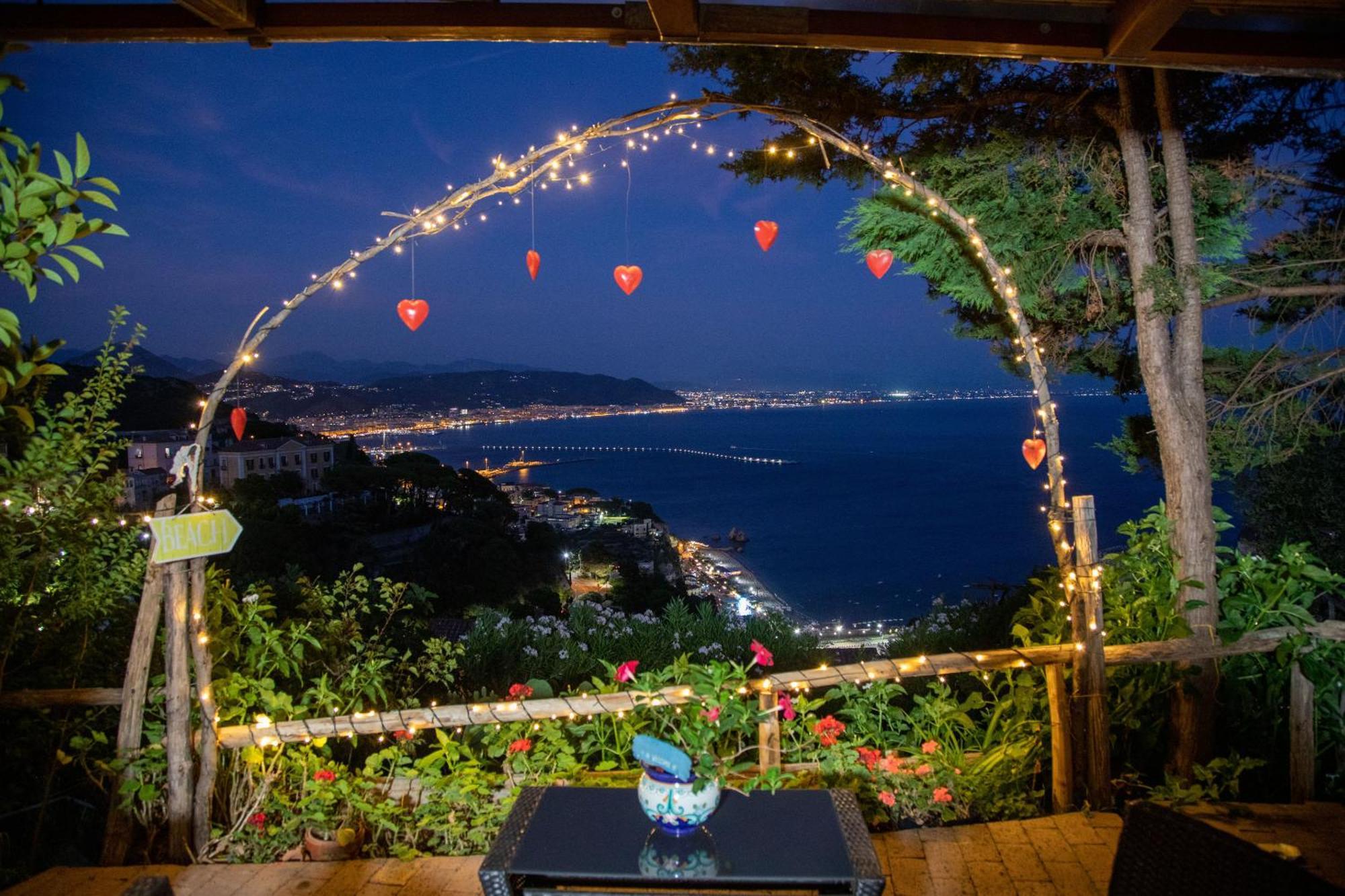 Il Melograno In Costa D'Amalfi - Romantic Experience Vietri Exteriör bild